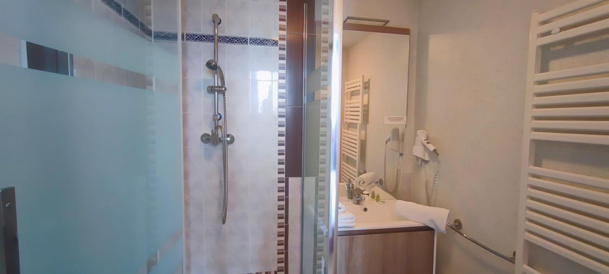 Logis Grand Hotel Pelisson Nontron Εξωτερικό φωτογραφία