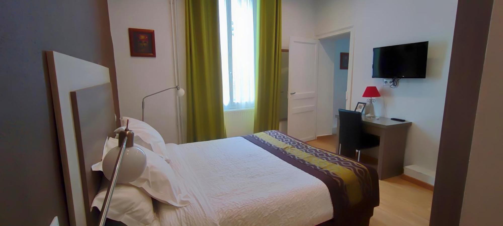 Logis Grand Hotel Pelisson Nontron Εξωτερικό φωτογραφία