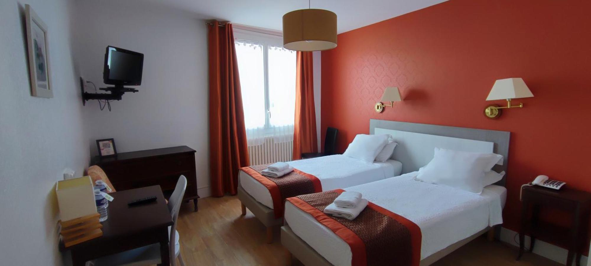 Logis Grand Hotel Pelisson Nontron Εξωτερικό φωτογραφία